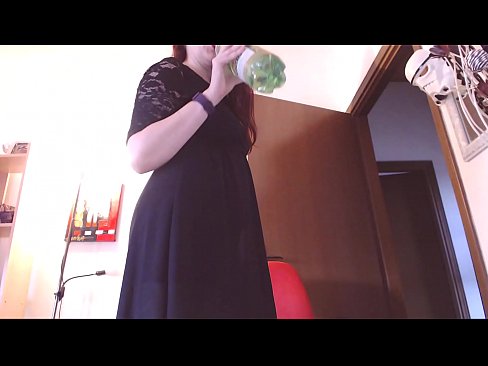 ❤️ Paklusni vergė, mėgstanti nešvarias ir sultingas kelnaites, priversta masturbuotis pažiūrėjusi šį vaizdo įrašą! ❤️ Seks video prie mūsų lt.123sex.ru ❌❤