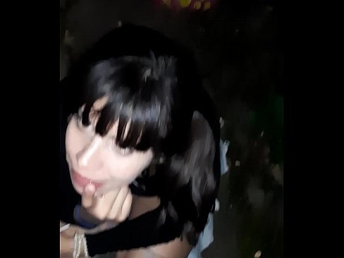❤️ Gatvėje išsipūtęs penis mainais už saldainius ❤️ Seks video prie mūsų lt.123sex.ru ❌❤