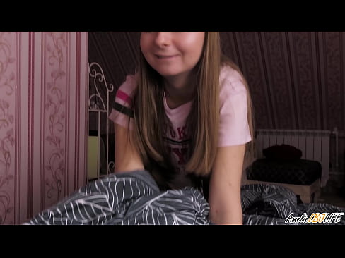 ❤️ Blondinė giliai čiulpia savo BFF ir gauna spermos į burną ❤️ Seks video prie mūsų lt.123sex.ru ❌❤